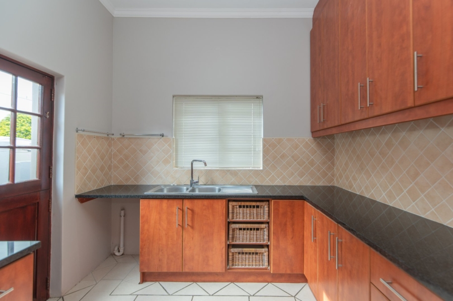 To Let 3 Bedroom Property for Rent in Lovemore Heights Estate Eastern Cape